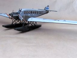 ju_2_20140305_1804314537